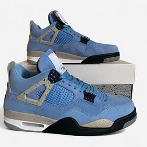 Jordan 4 retro University blue - size 11 M / 12.5 W US / 44 EU
